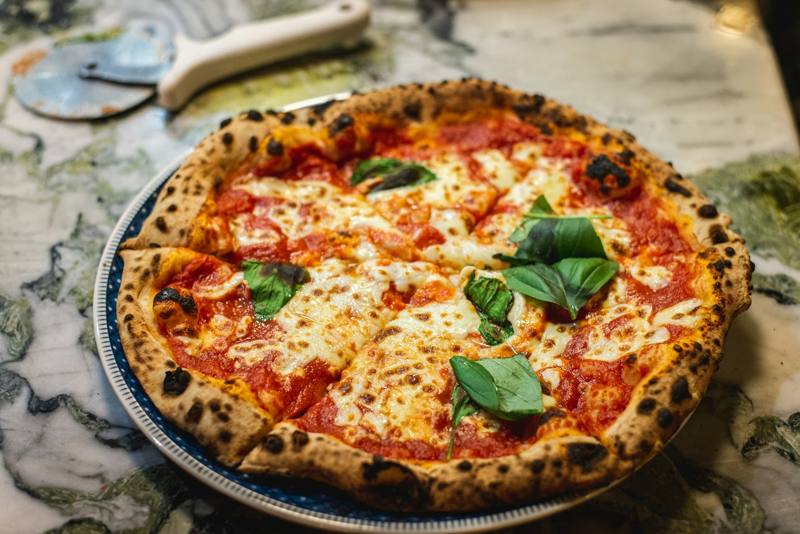 Pizza Forno da Vila fatiada